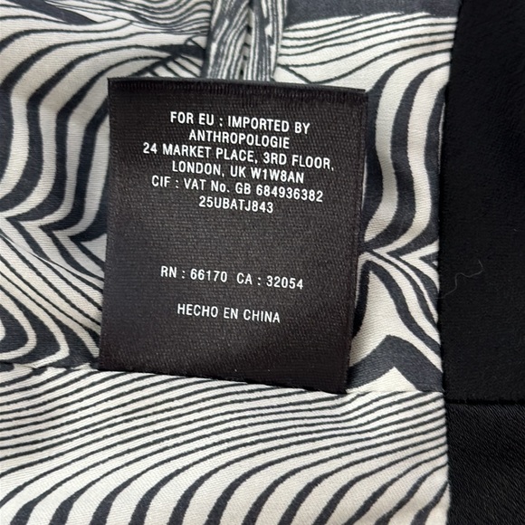 EUC - LEIFSDOTTIR crepe and satin peplum tuxedo jacket. Size 2. - Picture 8 of 16